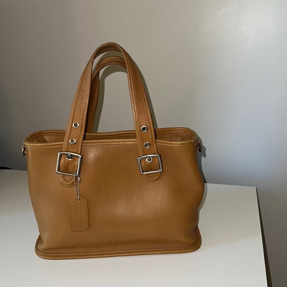 Coach Handbags - Coach Bag Vintage RARE!